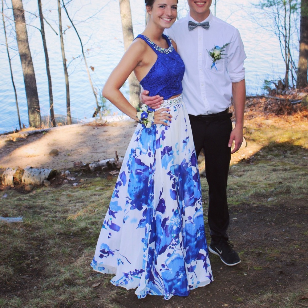 Prom Dress size 2-4
